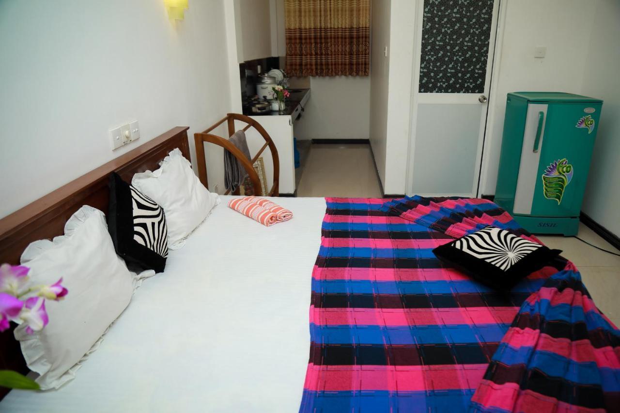 Hasaranga Holiday House Хикадува Екстериор снимка