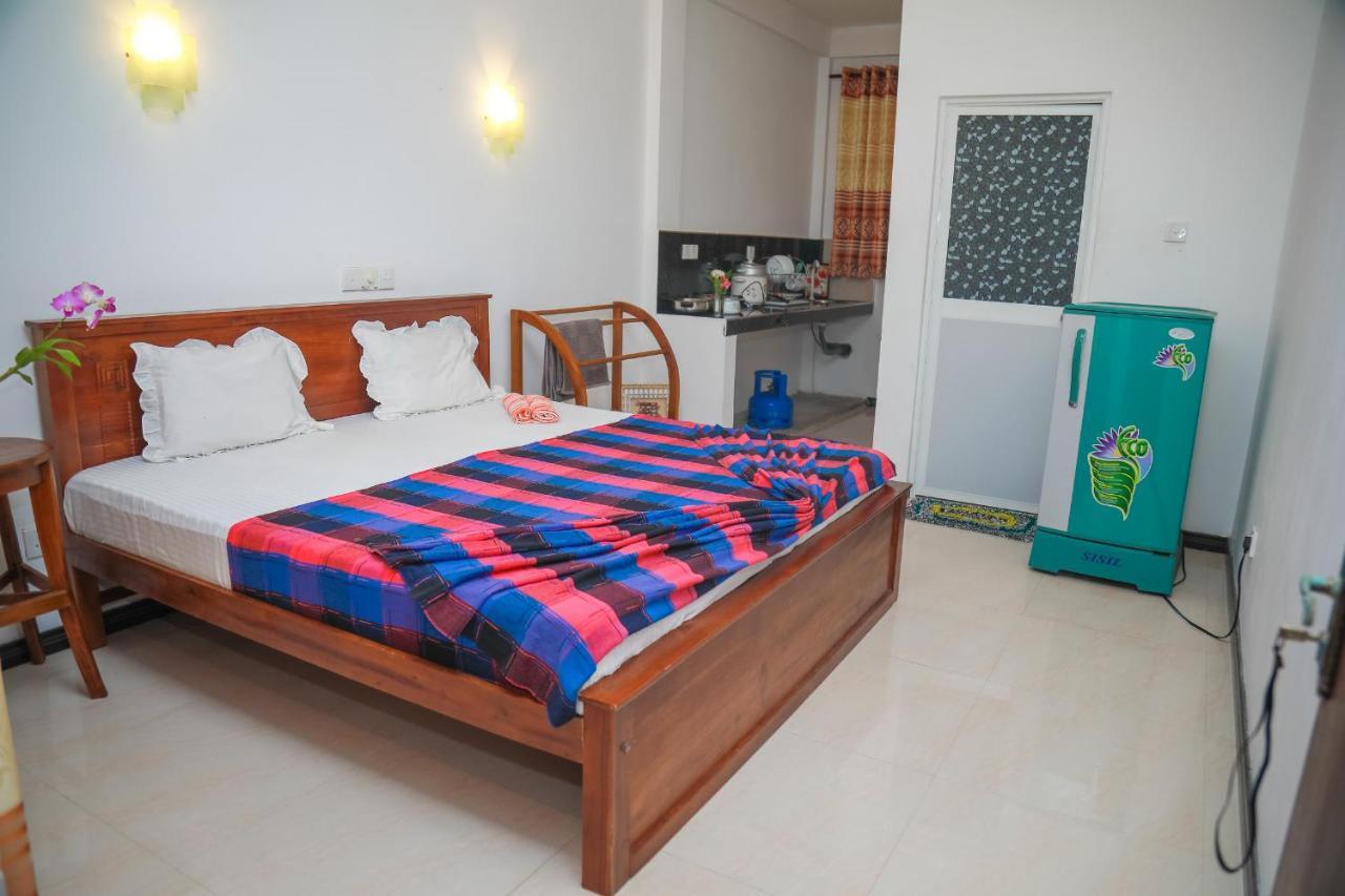 Hasaranga Holiday House Хикадува Екстериор снимка