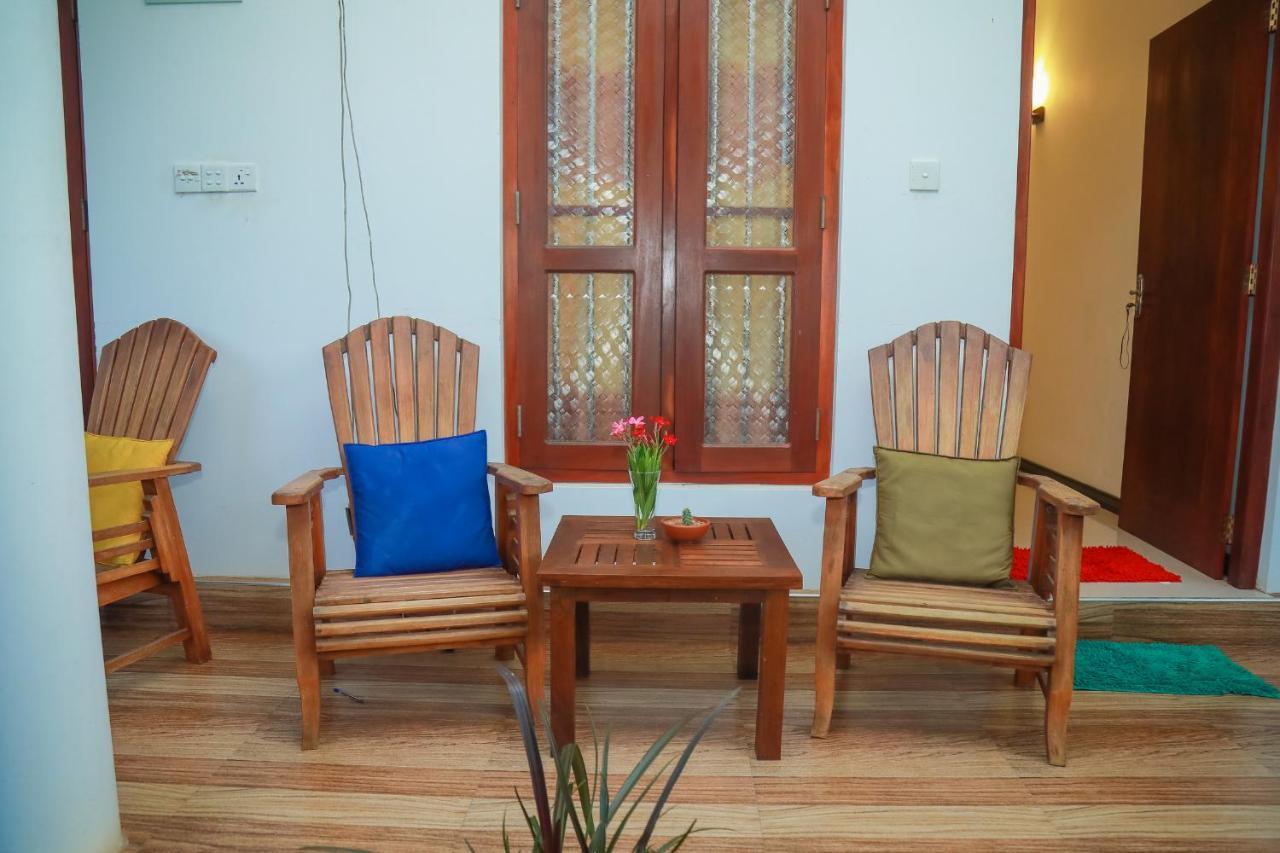Hasaranga Holiday House Хикадува Екстериор снимка